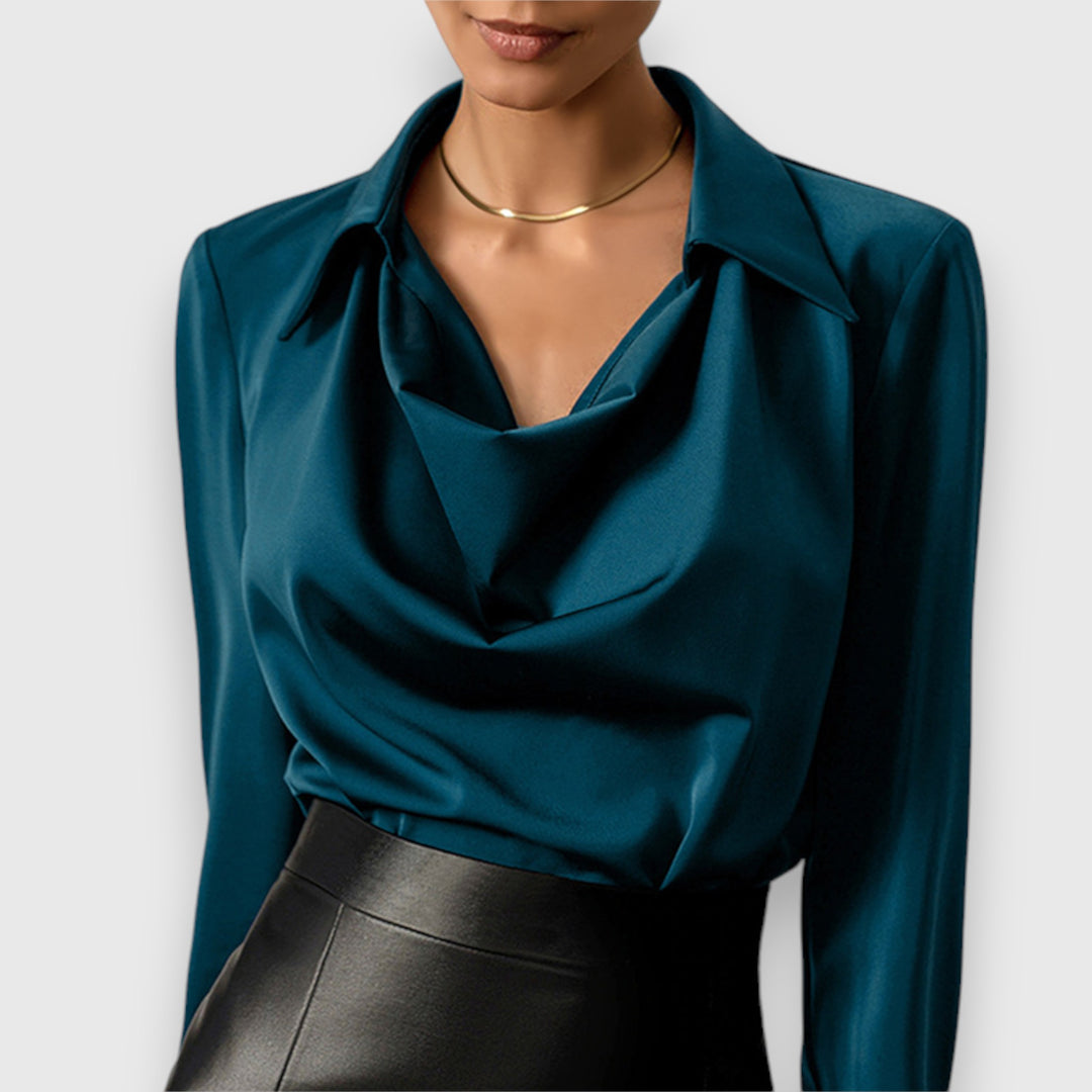 Solina | Stilig Draperad Cowl Neck Blus